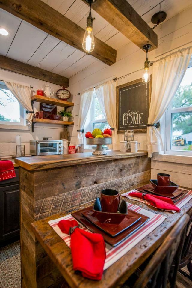 Cozy Cabin Little Red Hen 12 Min To Magnolia Waco Extérieur photo