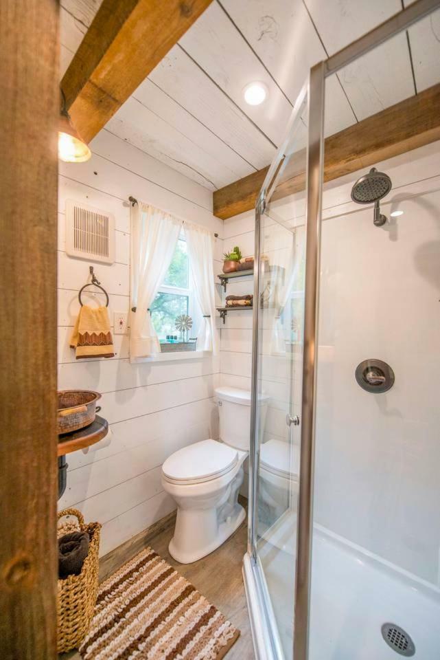 Cozy Cabin Little Red Hen 12 Min To Magnolia Waco Extérieur photo